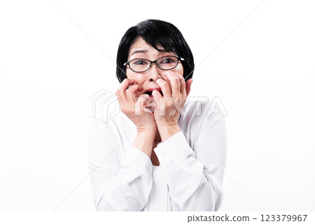 Shocked and troubled woman 123379967