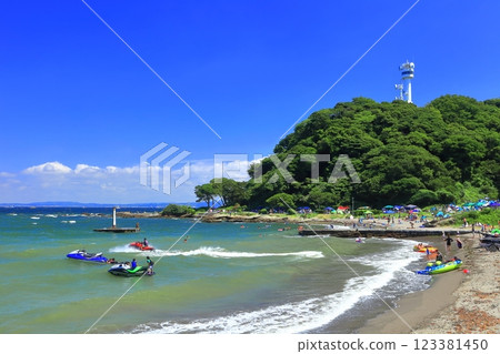 【神奈川縣】晴天的觀音崎公園海灘 123381450