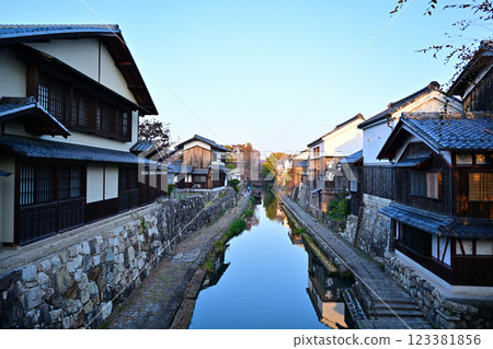 八幡堀 2023 年秋季 123381856