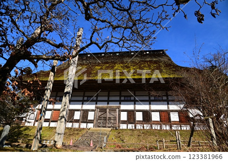 Shohoji Temple Main Hall (New Year) Shohoji Temple Main Hall (New Year) 123381966