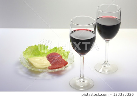 紅酒和小吃 紅酒和小吃 123383326