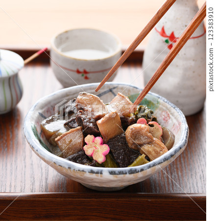 Kishu Taiji Port: Boiled dolphin, local cuisine, Taiji Town, Wakayama Prefecture Kishu Taiji Port: Boiled dolphin, local cuisine, Taiji Town, Wakayama Prefecture 123383910