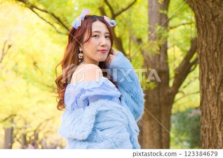 Autumn leaves and women Autumn leaves and women 123384679
