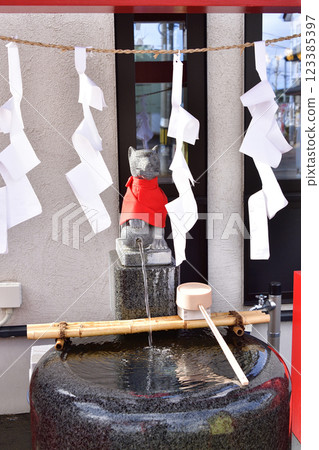 冬季拍攝北海道函館伏白稻荷神社的場地 冬季拍攝北海道函館伏白稻荷神社的場地 123385397