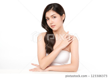 Beautiful young asian woman with clean fresh skin on white background, Face care, Facial treatment, Cosmetology, beauty and spa, Asian women portrait. Beautiful young asian woman with clean fresh skin on white background, Face care, Facial treatment, Cosmetology, beauty and spa, Asian women portrait. 123386373