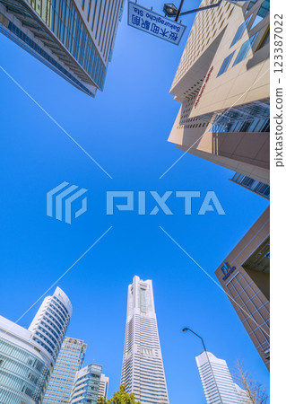 New scenery of Yokohama cityscape in Japan. View of buildings including Yokohama Landmark Tower from Sakuragicho Station on February 26th 123387022