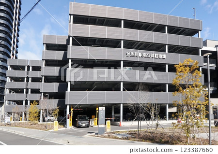 Tajimi Station South Multi-storey Parking Lot Tajimi Station South Multi-storey Parking Lot 123387660