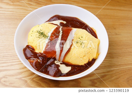 Demiglus omurice 123390119