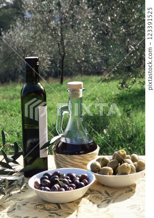 Olive Oil and Olives Background Olive Oil and Olives Background 123391525