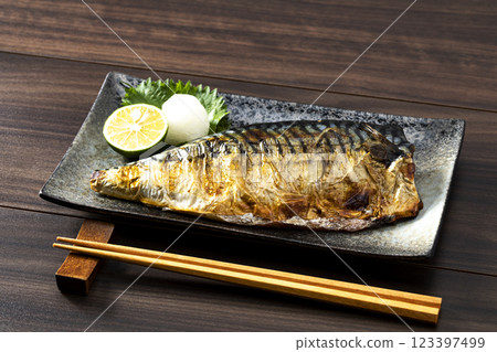 烤鯖魚 123397499