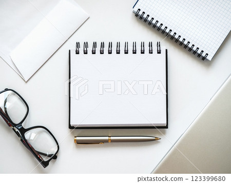 Blank notepad page for congratulatory inscriptions. Day light 123399680