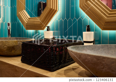 Discover Elegant Bathroom Featuring Stylish Accessories for Every Modern Space 123406131