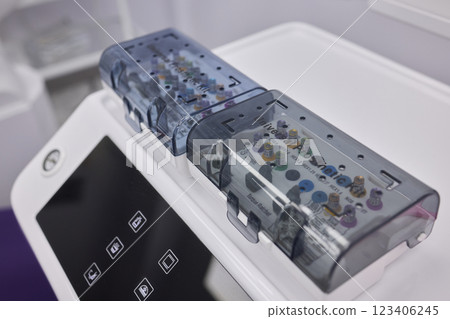 Precision Tooling Solutions for Efficient Electronics Assembly Processes and Performance 123406245