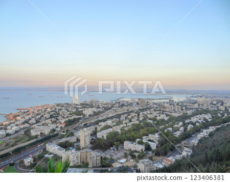 Panoramic aerial view of the city of Haifa, Israel. 123406381
