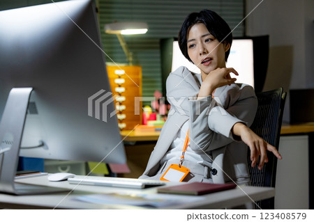 女性加班業務 123408579