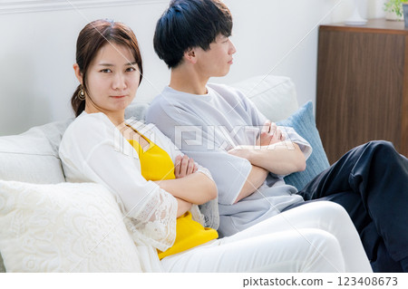 A terrible couple A terrible couple 123408673