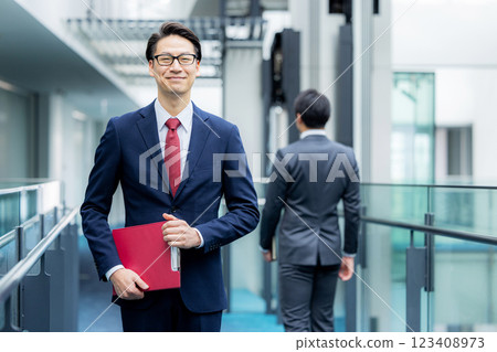 Businessman portrait 123408973
