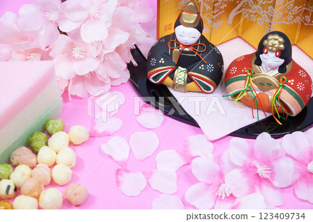 Hinamatsuri娃娃 123409734