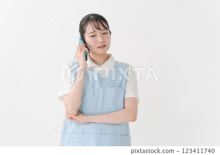 Caregivers who have trouble answering the phone Caregivers who have trouble answering the phone 123411740