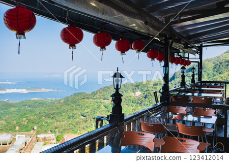 從九份茶館的露臺上看到的風景 從九份茶館的露臺上看到的風景 123412014