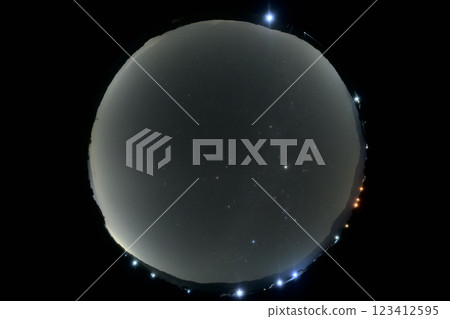 北斗市白州町，冬季星星和兩顆行星在黎明前的天空中閃耀 123412595