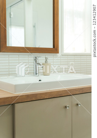 Clean washroom 123412907