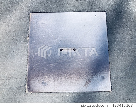 Steel plate fixed to concrete 1 Steel plate fixed to concrete 1 123413168