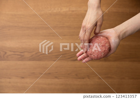 漢堡正在烹調 漢堡正在烹調 123413357