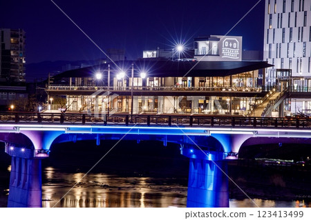 Night view of Meidai Bridge and Otori Riverside Terrace, Okazaki City Night view of Meidai Bridge and Otori Riverside Terrace, Okazaki City 123413499