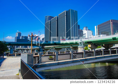 [大阪風景] 淀屋橋地區的河畔建築 123414216