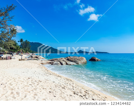 Lamai beach view in koh Samui, Thailand 123414482