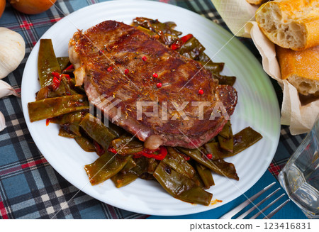 Beef steak with braised vegetables 123416831