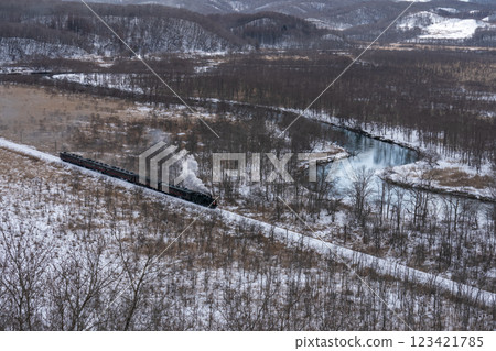 Steam locomotive Fuyu no Shitsugen runs through the Kushiro Wetlands Steam locomotive Fuyu no Shitsugen runs through the Kushiro Wetlands 123421785