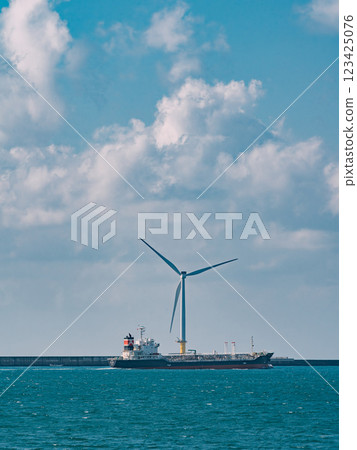 離岸風力渦輪機的風景 123425076