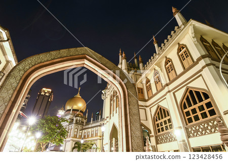 Building view of the Sultan Mosque and Bussorah Street in Kampong Glam, Singapore, there are many exotic Middle Eastern restaurants, handicrafts, and homeware shops here. 123428456