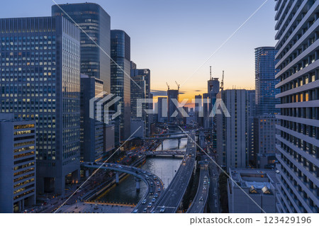 Beautiful evening view of Nakanoshima, Osaka Beautiful evening view of Nakanoshima, Osaka 123429196