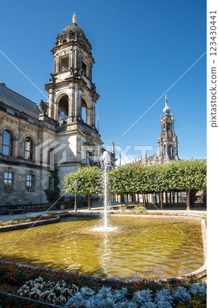 Bruhl's Terrace historic architectural terrace nicknamed "The Balcony of Europe", stretching above river Elbe in Dresden, Germany 123430441