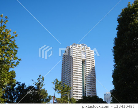 Cityscape with tower apartments | Odaiba Cityscape with tower apartments | Odaiba 123430485