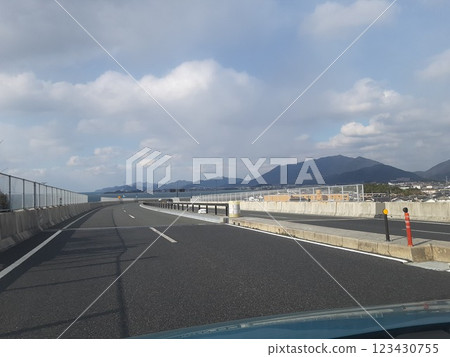 道路上的白線,白線,道路,高速公路風景 道路上的白線,白線,道路,高速公路風景 123430755