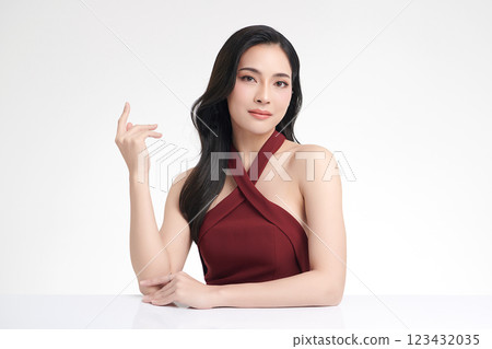 Beautiful young asian woman with clean fresh skin on white background, Face care, Facial treatment, Cosmetology, beauty and spa, Asian women portrait. 123432035