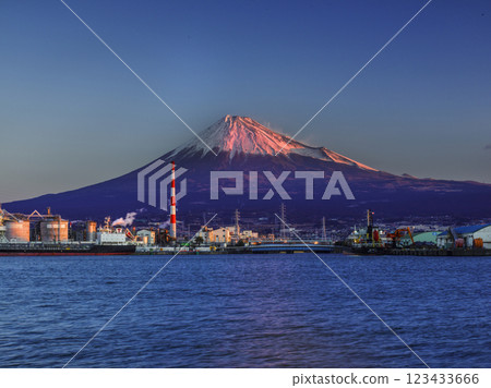 Mt. Fuji and fishing port in the morning sun 123433666