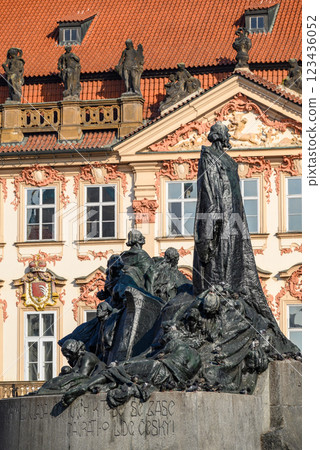 Jan Hus memorial in the Old Town Square Staromestske namesti, square in the Old Town of Prague, Czech Republic Jan Hus memorial in the Old Town Square Staromestske namesti, square in the Old Town of Prague, Czech Republic 123436052