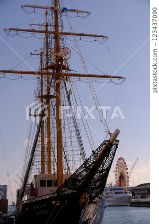 Meriken Park 123437090