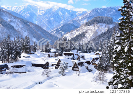 Winter Gokayama Ainokura Gassho Village Winter Gokayama Ainokura Gassho Village 123437886