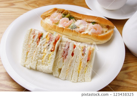Shrimp potato sandwich and mixed sandwich 123438325