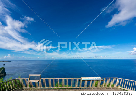 從氣象站眺望小笠原 從氣象站眺望小笠原 123438383