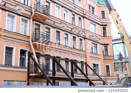 The modern renovation of urban buildings featuring elegant and durable copper drainage systems The modern renovation of urban buildings featuring elegant and durable copper drainage systems 123439203