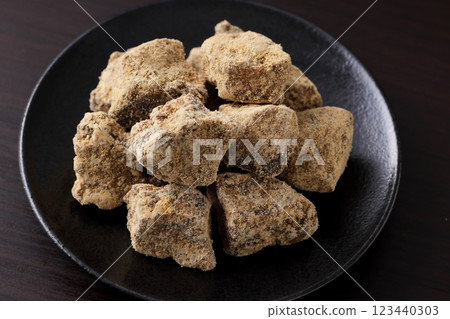 Okinawa brown sugar 123440303