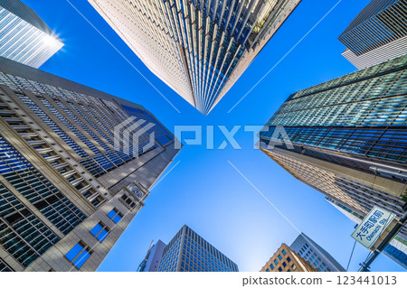 日本東京的街景。 日本東京的街景。 123441013