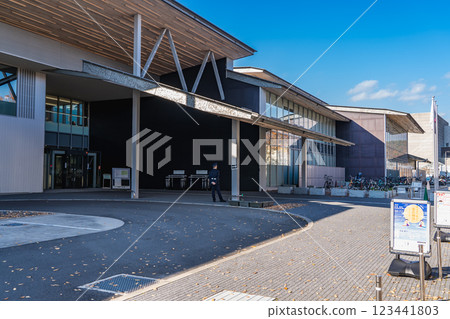京都市左京區北山京都府立京都大學圖書館（圖書館、資料館、博物館）綜合文化設施（大阪府立大學圖書館） 123441803